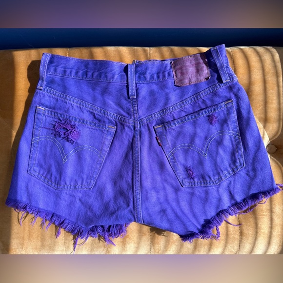 Levi’s PURPLE 501 button fly jean shorts - Picture 3 of 14